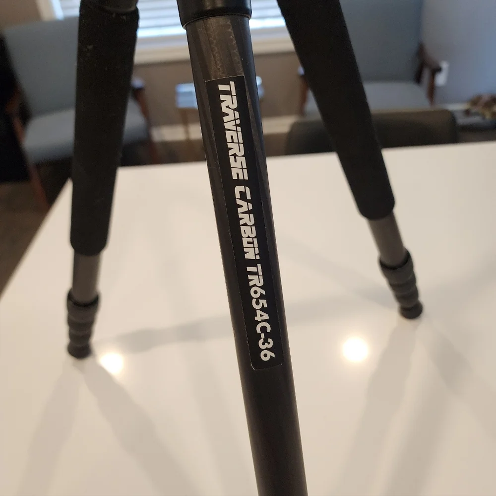 Traverse TR654C-36 Carbon Tripod + PowerBall Head + Case